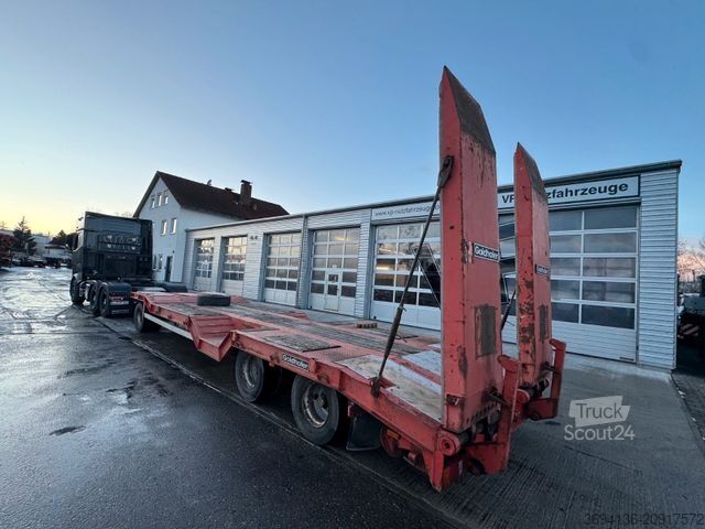 Remorque porte-engins surbaissée GOLDHOFER TU3 24/80 Radmulde