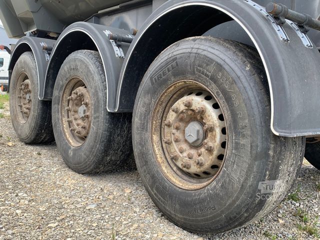 Semi-remorque benne CARNEHL CHKS/AH_ Alu Rundmulde_ Stahl Rahmen_ 4.700 kg