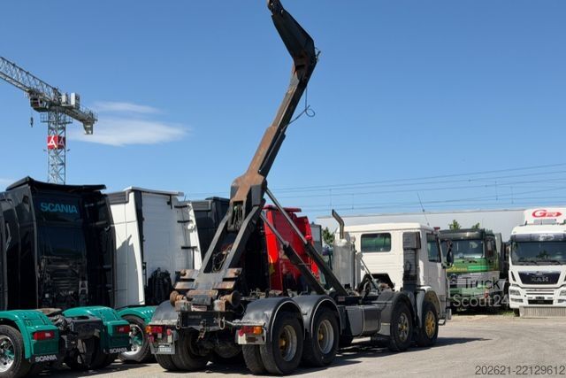 Camion scarrabile SCANIA P113 HL 360 8X4