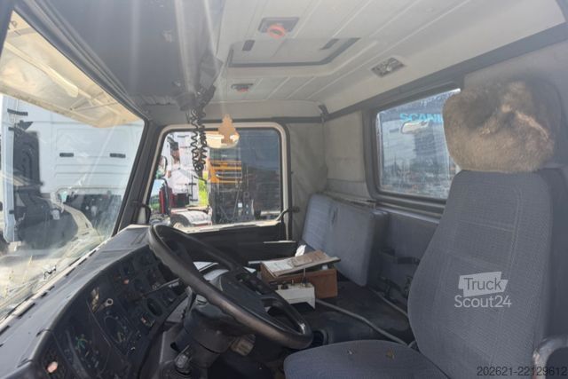Camion scarrabile SCANIA P113 HL 360 8X4