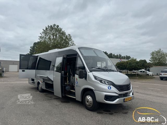 Minibus IVECO Rosero First Touring Electra, Reichweite 336 km