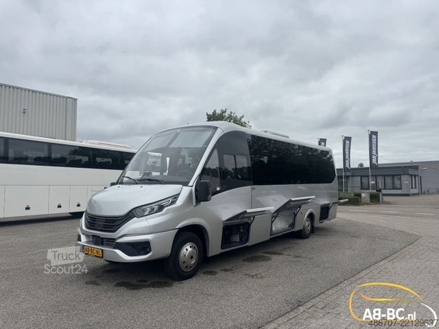 Minibus IVECO Rosero First Touring Electra, Reichweite 336 km