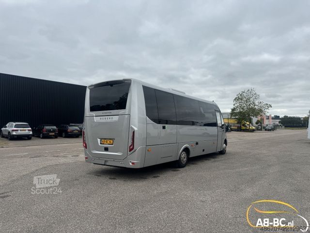 Minibus IVECO Rosero First Touring Electra, Reichweite 336 km