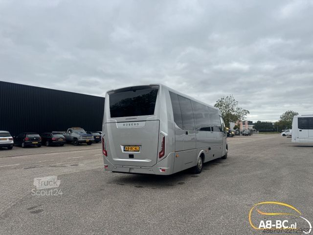 Minibus IVECO Rosero First Touring Electra, Reichweite 336 km