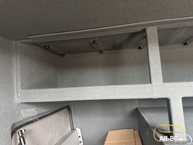 Minibus IVECO Rosero First Touring Electra, Reichweite 336 km