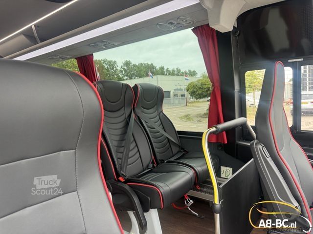 Minibus IVECO Rosero First Touring Electra, Reichweite 336 km