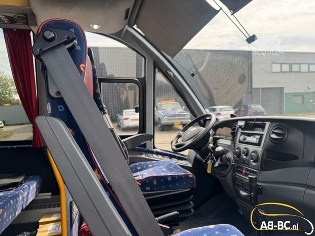 Minibussi IVECO Rosero First, 31 Sitze, Euro 5