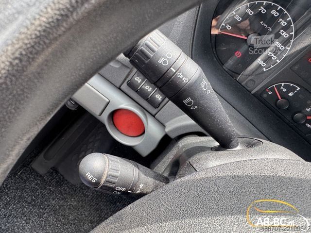 Minibussi IVECO Rosero First, 31 Sitze, Euro 5