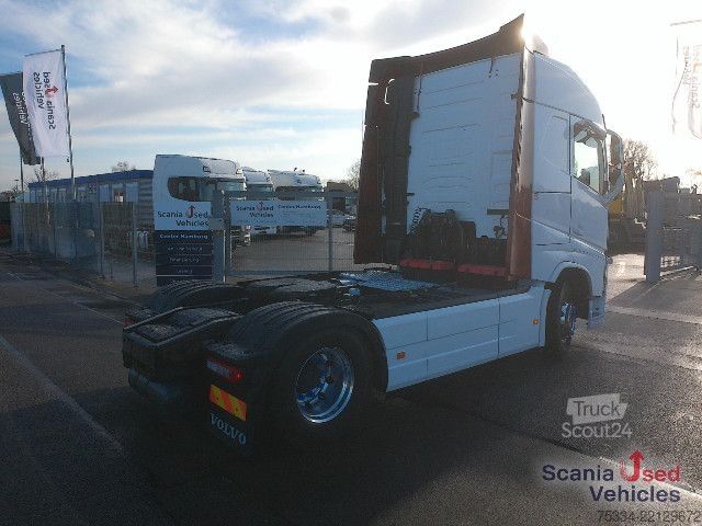 Вантажівка для небезпечних матеріалів Volvo FH13.500 ADR-FL Globetrotter TOP!!!