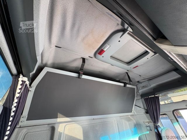 Tractora standard MAN TGA 18.310 Royal Class