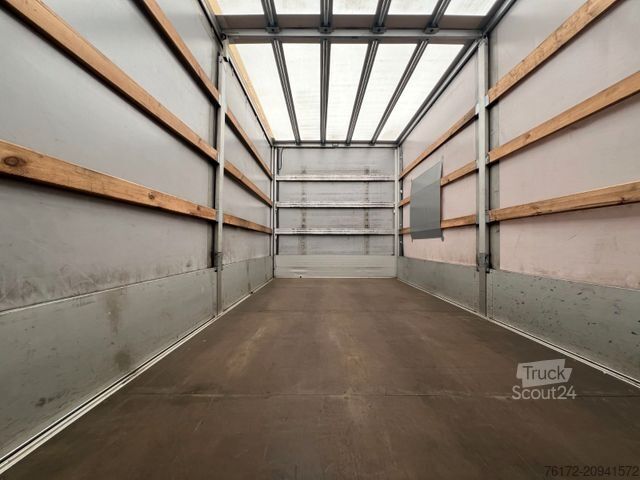 Gardinsidad skåpbil RENAULT Master 165 L 3 H 3 Topsleeper Standhezung