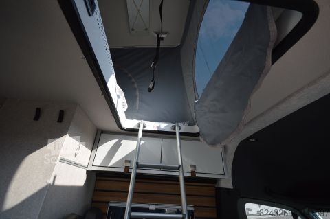 Autocaravana Hymer/Eriba Camper Van Grand Canyon S 700 Allrad*190 PS*Schlafdach