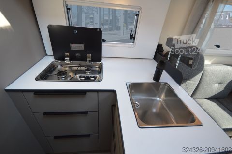 Teilintegriertes Wohnmobil Bürstner Campeo TD 590 Automatik*Dieselheizung