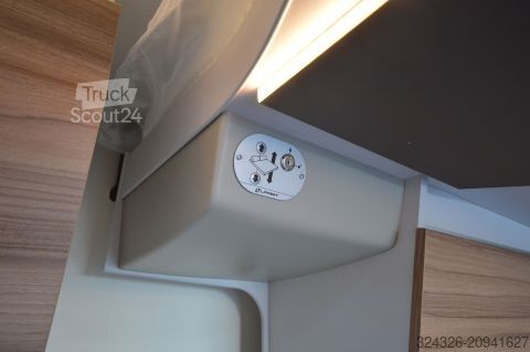 Teilintegriertes Wohnmobil Bürstner B66 TD 690 G Automatik*RFK