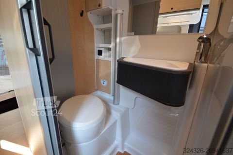 Asuntoauto Sunlight Camper Van Cliff 600 Schlafdach