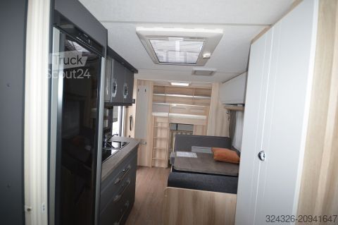 Caravane Hobby De Luxe 540 KMFe Familiengrundriss