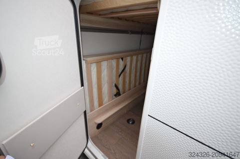 Caravane Hobby De Luxe 540 KMFe Familiengrundriss