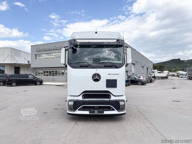 Véhicule tracteur MERCEDES - VEICOLI New Actros L ProCabin 1848 LS