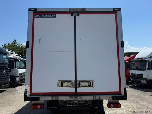 Koelwagen met geïsoleerde laadbak FUSO FUSO 9 C 18 Kühlkoffer 5m LBW 1 TO.*THERMOKING