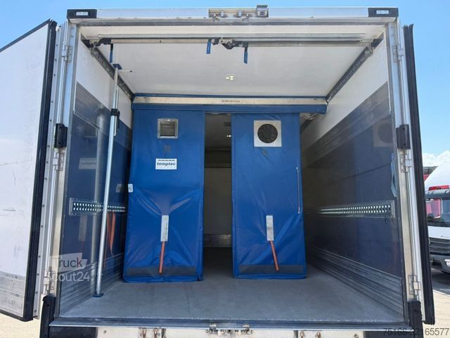 Koelwagen met geïsoleerde laadbak FUSO FUSO 9 C 18 Kühlkoffer 5m LBW 1 TO.*THERMOKING