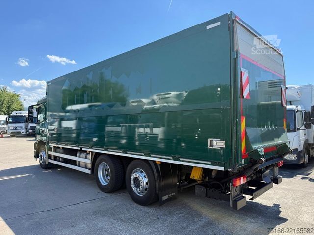 Autocamion transport băuturi MERCEDES-BENZ ANTOS 2536 L Getränkekoffer 7,40 m LBW 2 T*LENK