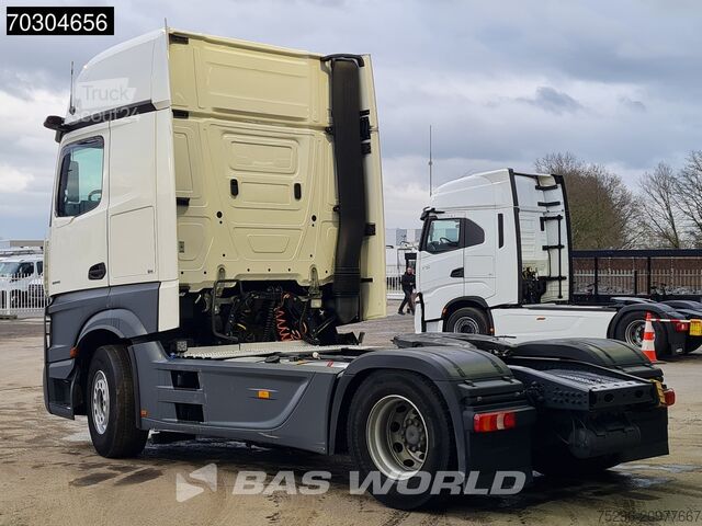 Standard-SZM Mercedes Actros 1845 4X2 GigaSpace 2xTanks Retarder Mirr...