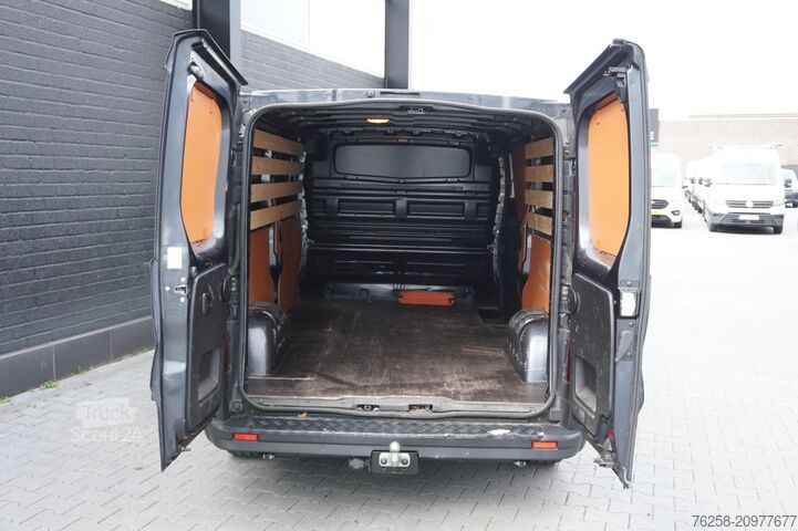 Fourgon tôlé Renault Trafic 2.0 dCi L2 EURO 6 - Airco- Navi - Cruise...