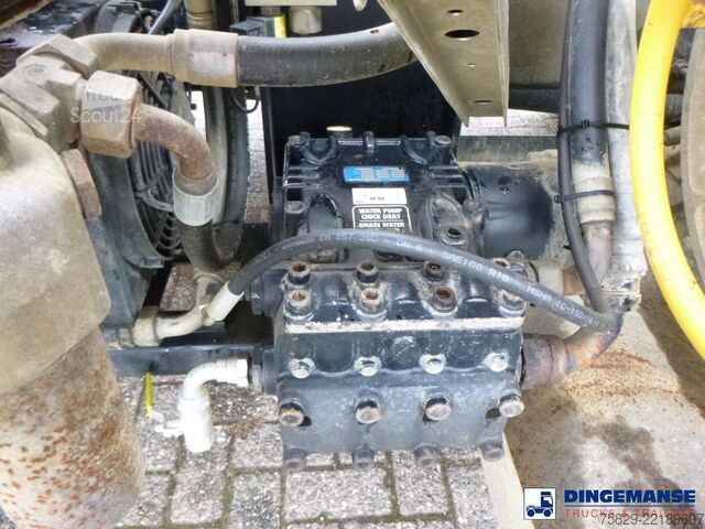 Aspirateur de boues Volvo FL 4x2 Vacuum truck Whale 8.1 m3