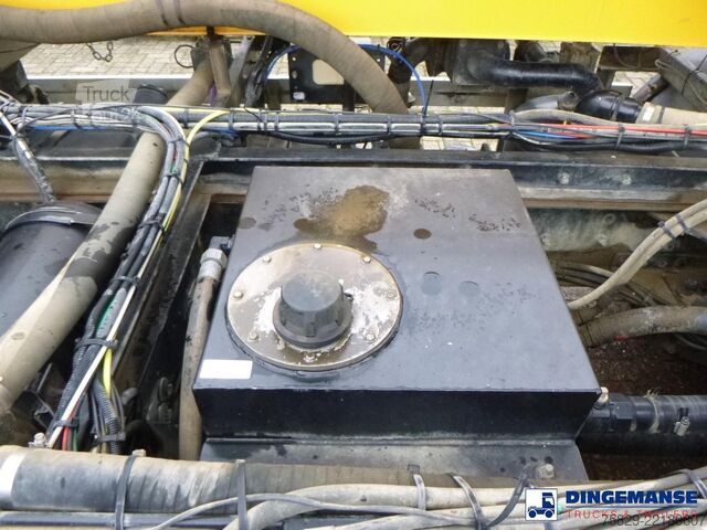 Aspirateur de boues Volvo FL 4x2 Vacuum truck Whale 8.1 m3