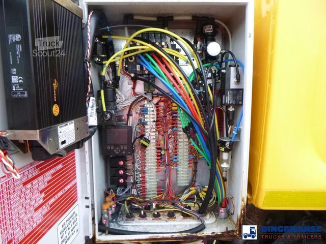 Aspirateur de boues Volvo FL 4x2 Vacuum truck Whale 8.1 m3
