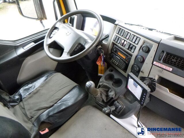 Aspirateur de boues Volvo FL 4x2 Vacuum truck Whale 8.1 m3