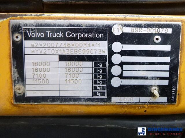 Aspirateur de boues Volvo FL 4x2 Vacuum truck Whale 8.1 m3