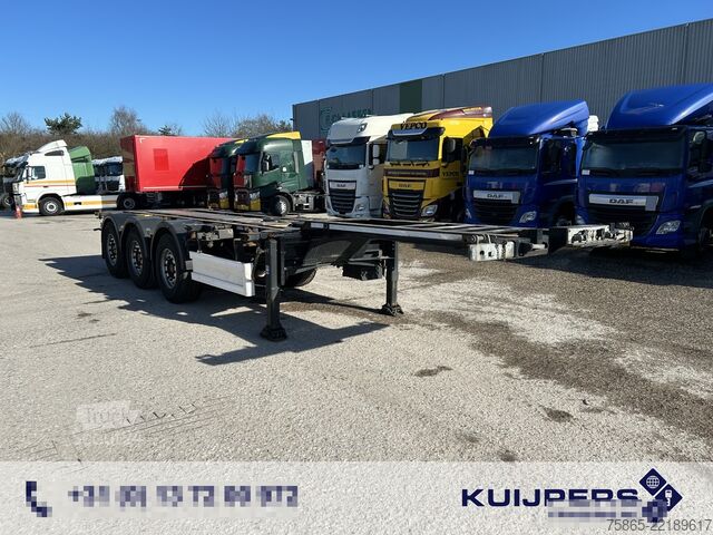 Контейнерні перевезення Renders Euro 800 / Multi Container Chassis / 20-30-40-4...