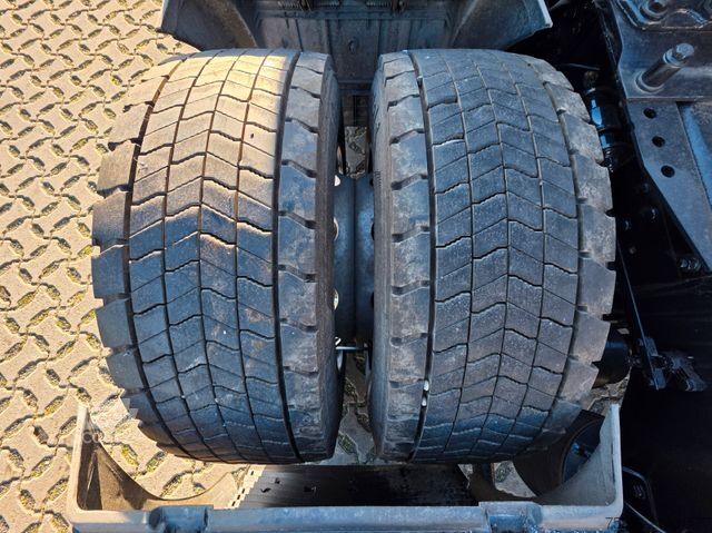 Véhicule tracteur volume MAN TGX 18.460 4X2 LLS-U / Retarder