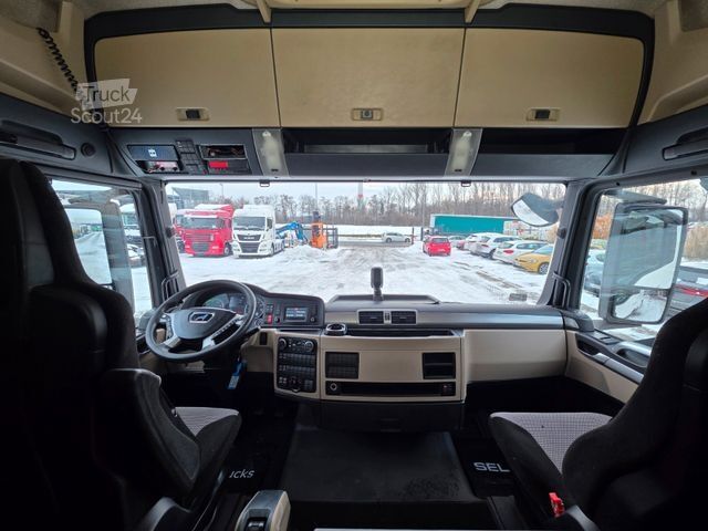 Standaard trekker MAN TGX 18.500 4X2 BLS / Retarder