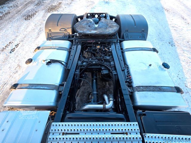 Volume trekker MAN TGX 18.460 4X2 LLS-U / Retarder / 2 Tanks