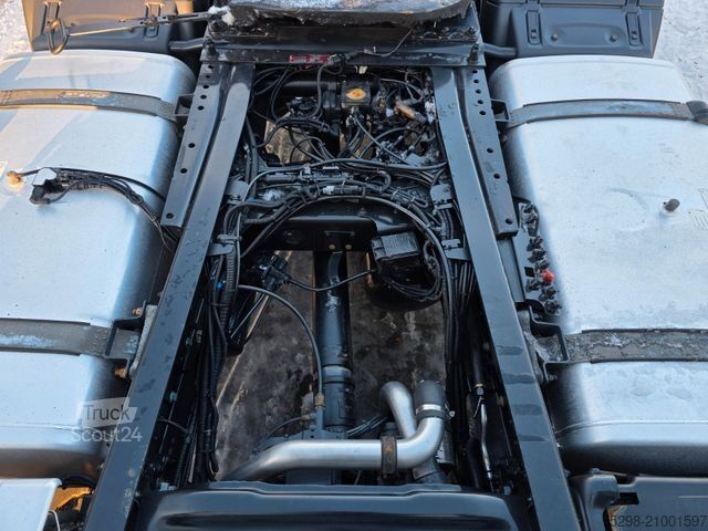 Volume trekker MAN TGX 18.460 4X2 LLS-U / Retarder / 2 Tanks