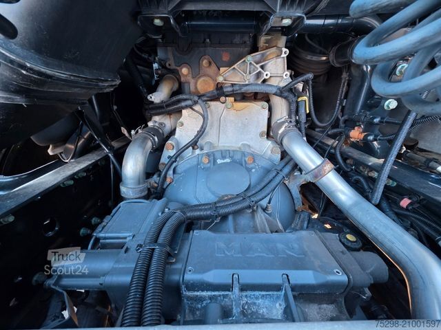 Volume trekker MAN TGX 18.460 4X2 LLS-U / Retarder / 2 Tanks