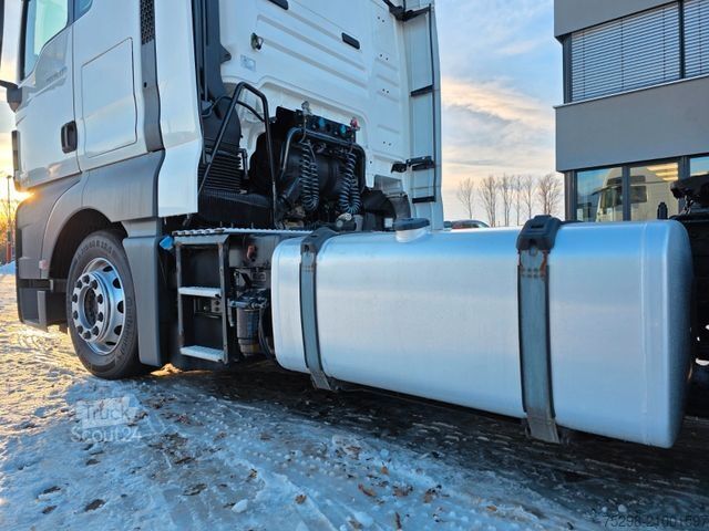 Volume trekker MAN TGX 18.460 4X2 LLS-U / Retarder / 2 Tanks