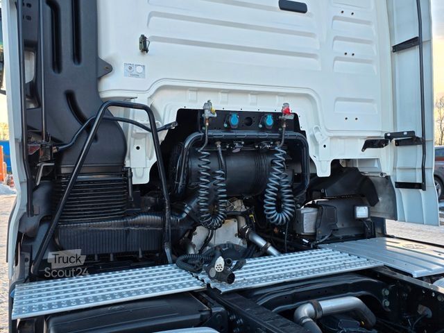 Volume trekker MAN TGX 18.460 4X2 LLS-U / Retarder / 2 Tanks