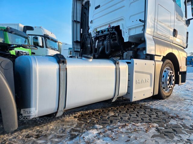 Volume trekker MAN TGX 18.460 4X2 LLS-U / Retarder / 2 Tanks
