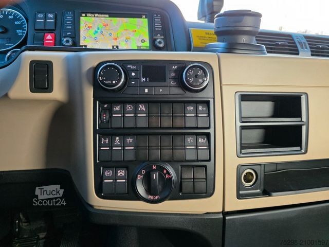 Volume trekker MAN TGX 18.460 4X2 LLS-U / Retarder / 2 Tanks