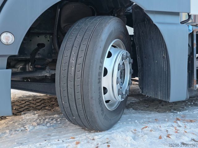 Volume trekker MAN TGX 18.460 4X2 LLS-U / Retarder / 2 Tanks