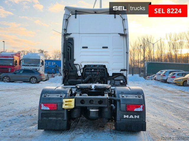 Standaard trekker MAN TGX 18.500 4X2 BLS / Retarder / 2 Tanks