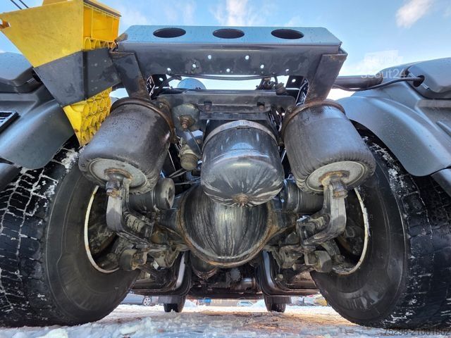 Standaard trekker MAN TGX 18.500 4X2 BLS / Retarder / 2 Tanks