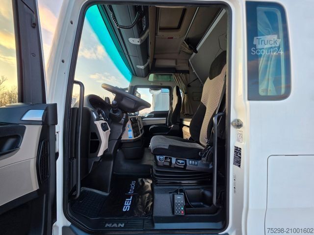 Standaard trekker MAN TGX 18.500 4X2 BLS / Retarder / 2 Tanks