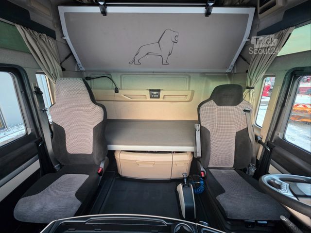 Standaard trekker MAN TGX 18.500 4X2 BLS / Retarder / 2 Tanks