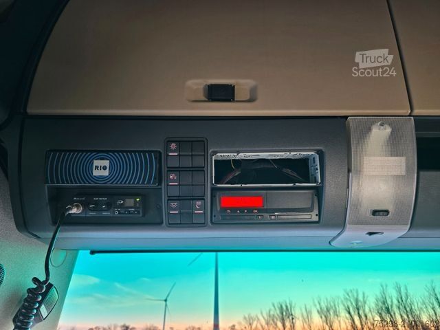 Standaard trekker MAN TGX 18.500 4X2 BLS / Retarder / 2 Tanks