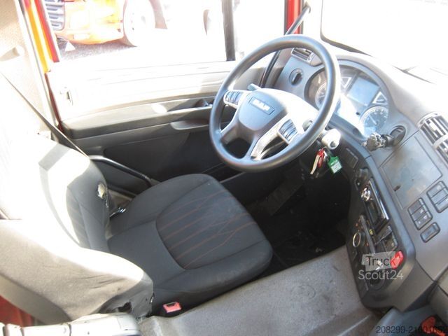 Camion plateau avec bâche DAF CF 230 19T Schiebeplane LBW Portalturen