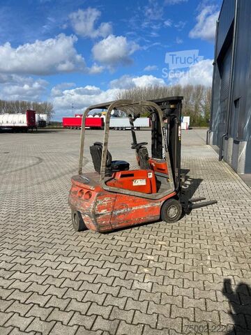 Gaffeltruck CESAB CBE 15T  CESAB CBE 15T electric / triplex / sid...